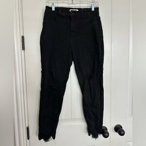 Encore Women's Black Distressed Ankle Jeans